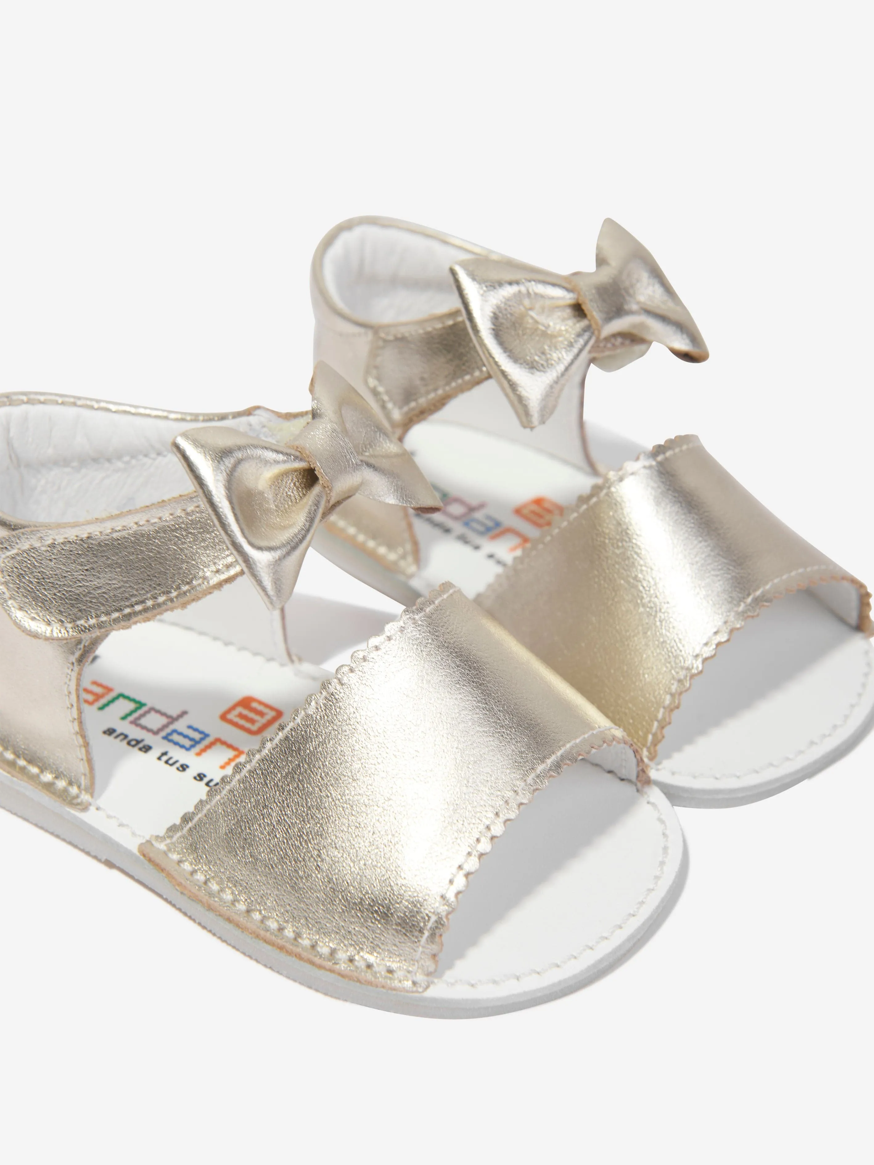 Andanines Baby Girls Leather Bow Sandals in Gold