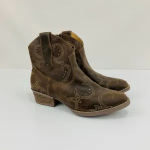 Boots Western By Clothes Mentor In Brown, Size: 11