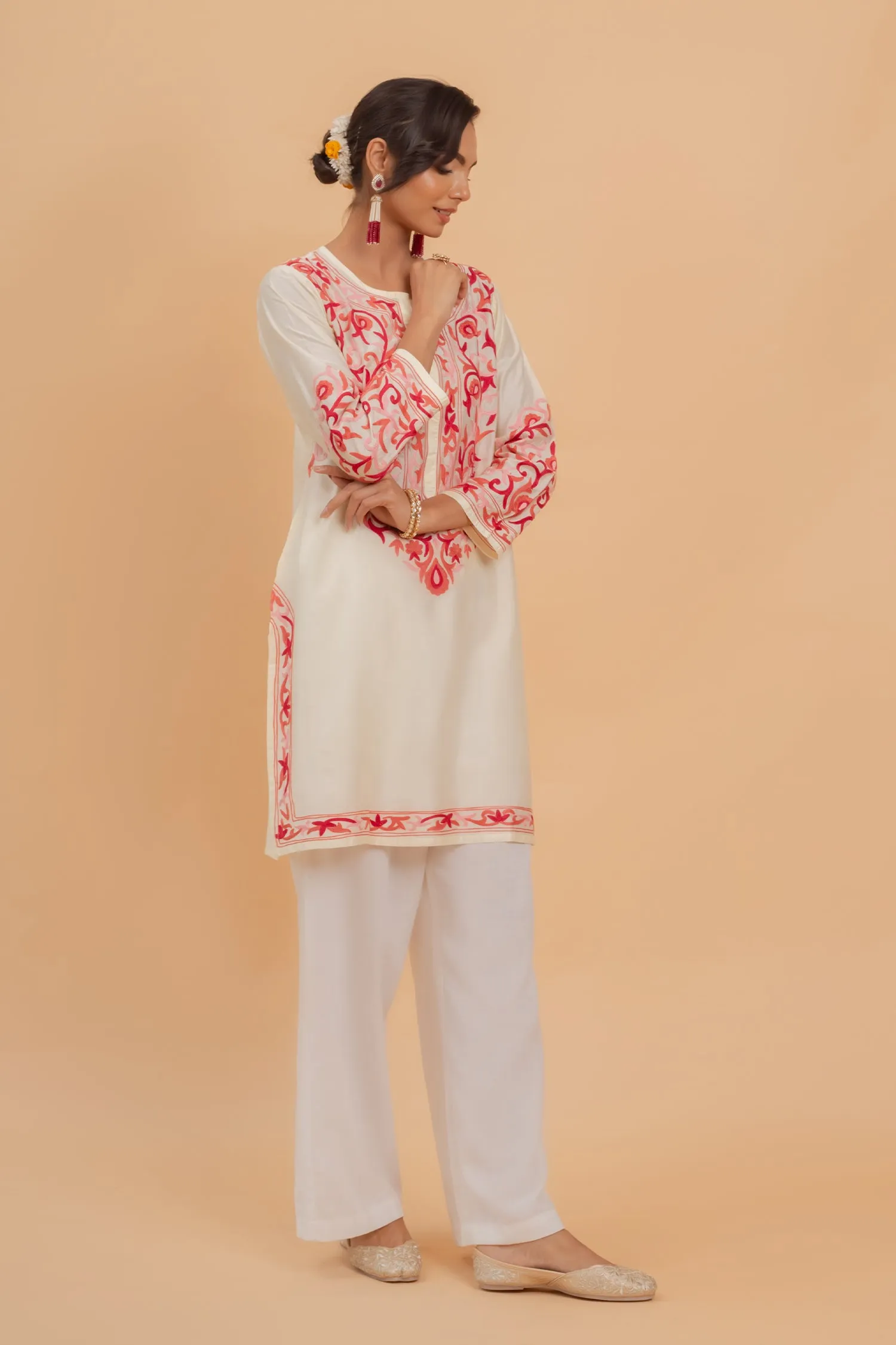 Mansi in Falak Kashmiri Long Kurta In Chanderi Silk With Pink Embroidery