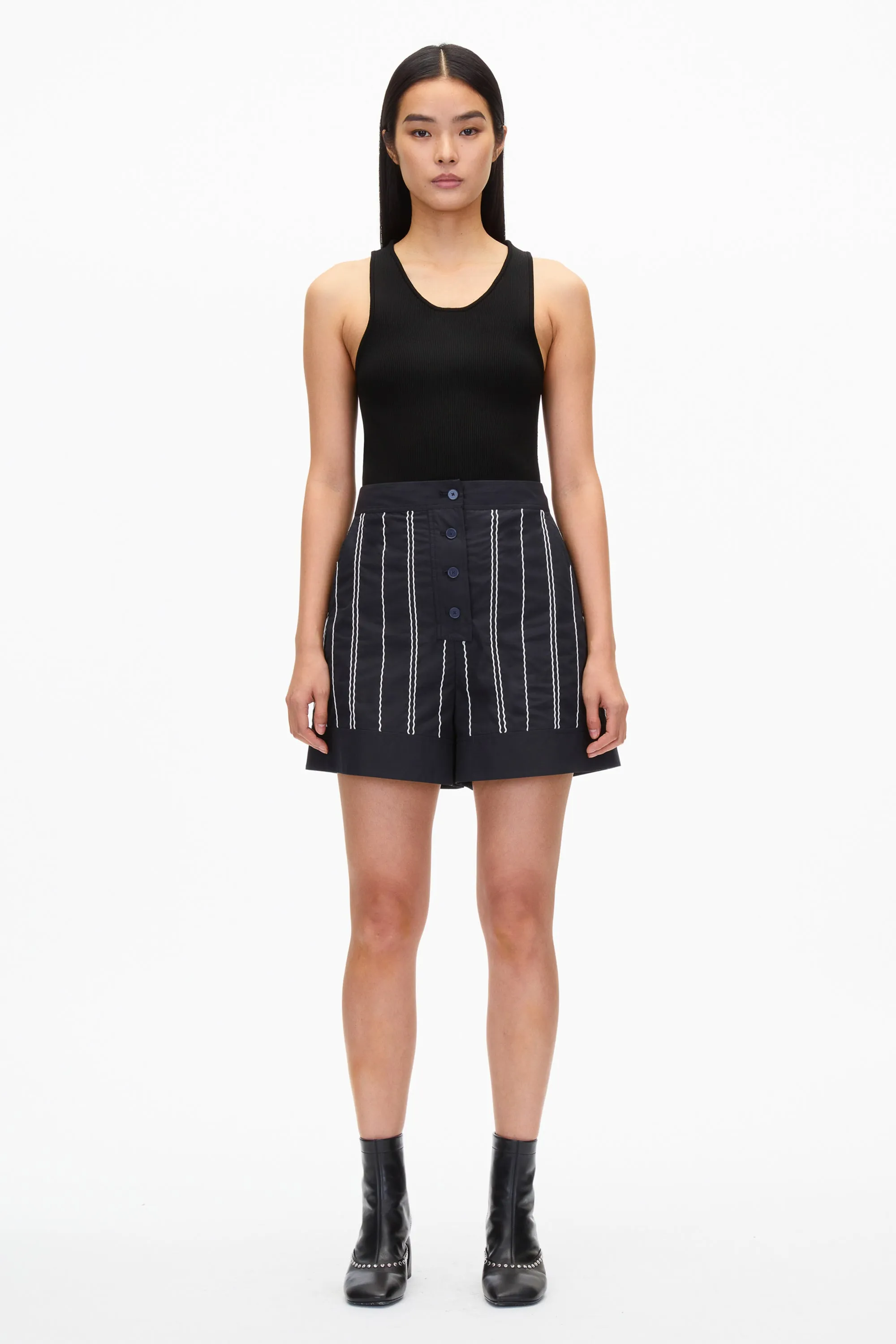 Poplin Shorts with Wave Embroidery