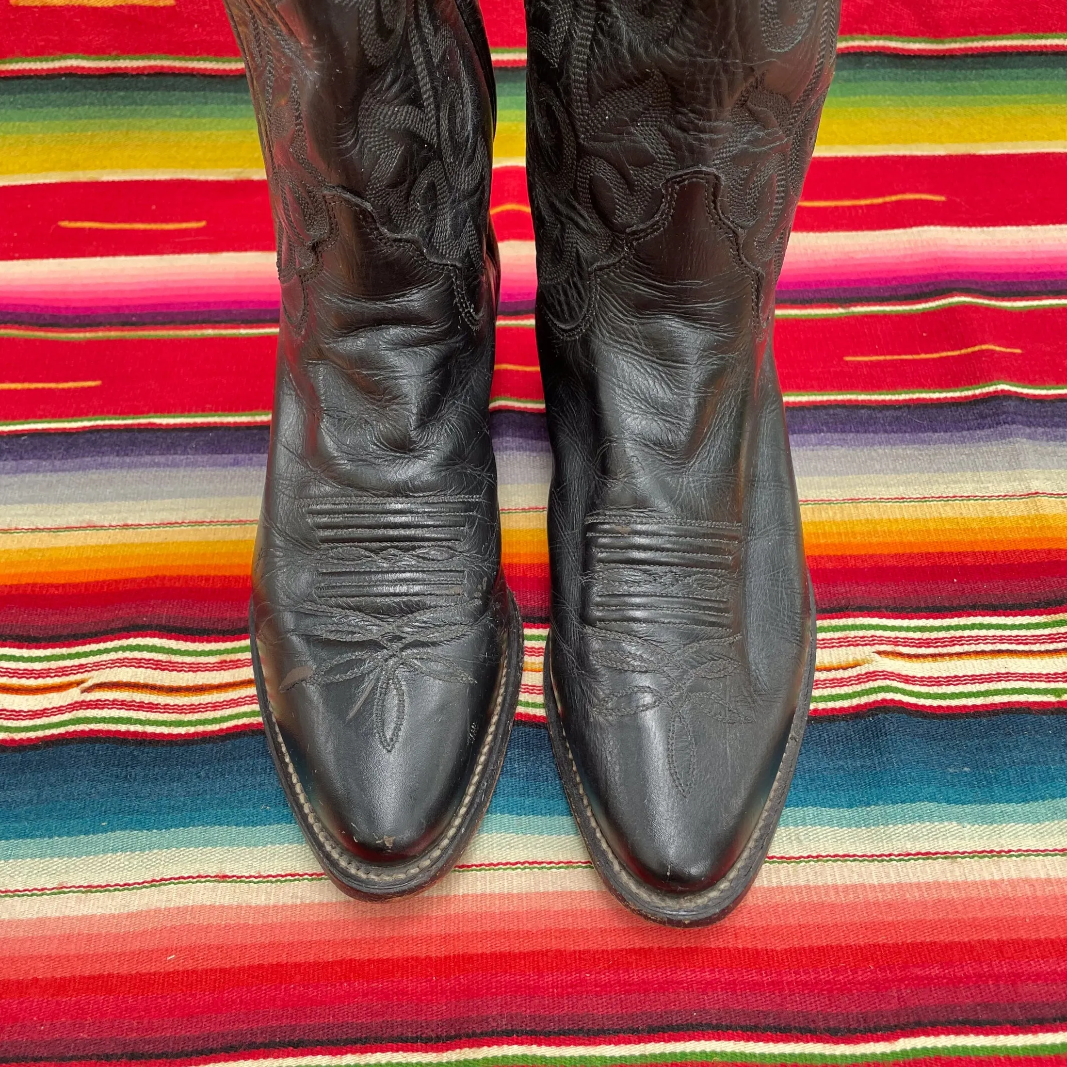 SOLD Vintage Justin Womens Western Boots, Black Leather 6 1/2B